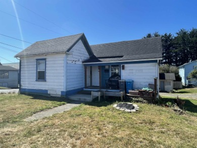 Beach Townhome/Townhouse For Sale in Crescent City, California