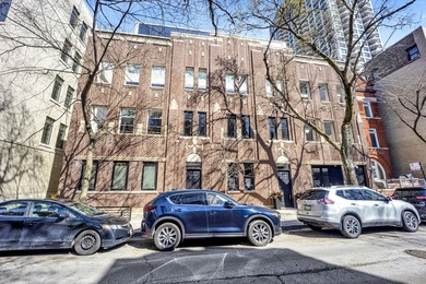 Beach Condo For Sale in Chicago, Illinois