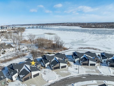 Beach Home For Sale in Green Bay, Wisconsin