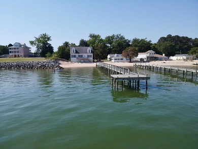 Beach Home For Sale in Deltaville, Virginia