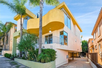 Beach Condo For Sale in Hermosa Beach, California