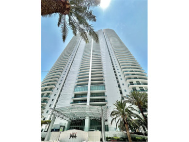 Beach Condo For Sale in Miami, Florida