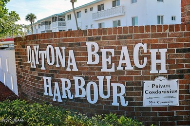 Beach Condo For Sale in Daytona Beach, Florida