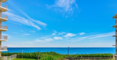 Beach Condo For Sale in Palm Beach, Florida