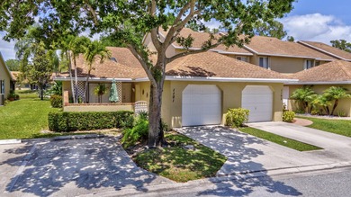 Beach Townhome/Townhouse For Sale in Greenacres, Florida
