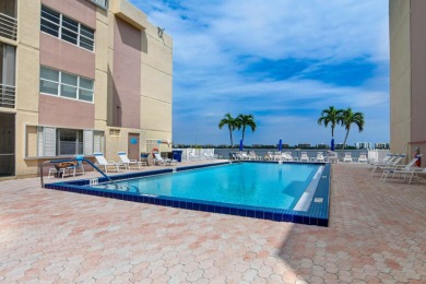 Beach Condo For Sale in Lake Worth Beach, Florida