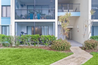 Beach Condo For Sale in West Palm Beach, Florida