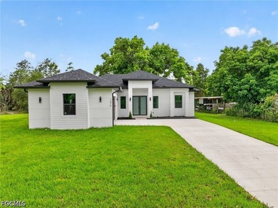 Beach Home For Sale in Naples, Florida