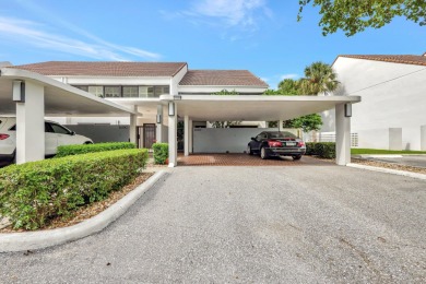 Beach Townhome/Townhouse For Sale in West Palm Beach, Florida