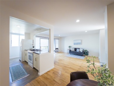 Beach Condo For Sale in Aiea, Hawaii