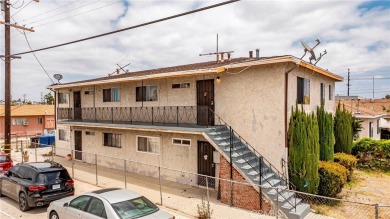 Beach Townhome/Townhouse For Sale in Wilmington, California