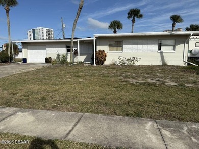 Beach Home Sale Pending in Daytona Beach, Florida
