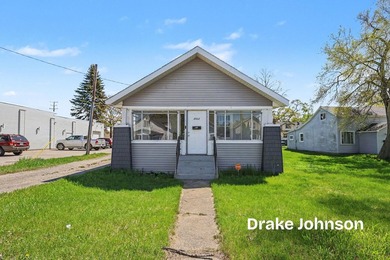 Home For Sale in Muskegon image photo picture