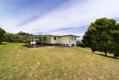 Beach Home For Sale in Papaaloa, Hawaii