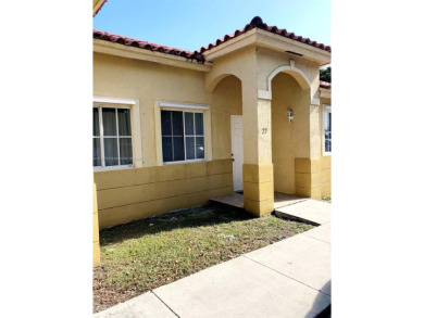 Beach Townhome/Townhouse For Sale in Homestead, Florida