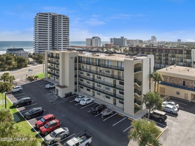 Beach Condo For Sale in Daytona Beach, Florida