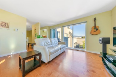 Beach Townhome/Townhouse For Sale in Vancouver, 