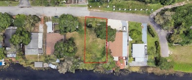 Beach Lot For Sale in Palm Harbor, Florida