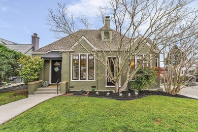 Beach Home For Sale in Oakland, California