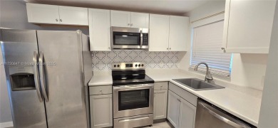 Beach Condo For Sale in Sunrise, Florida