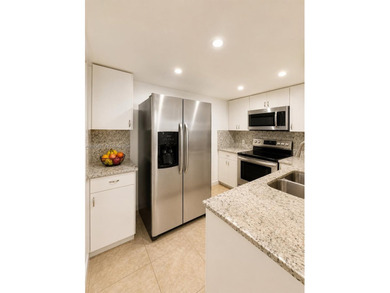 Beach Condo For Sale in North Miami Beach, Florida