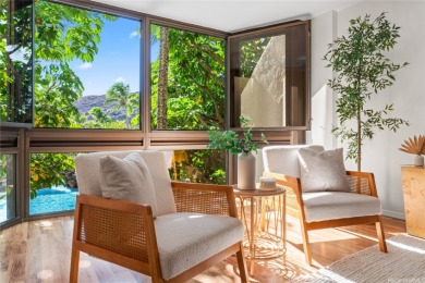 Beach Condo Active Under Contract in Honolulu, Hawaii