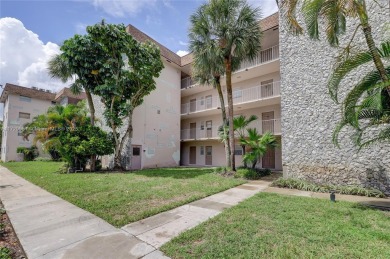 Beach Condo For Sale in Davie, Florida