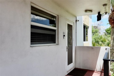 Beach Condo For Sale in Sunrise, Florida