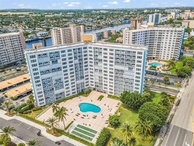 Beach Condo For Sale in Pompano Beach, Florida