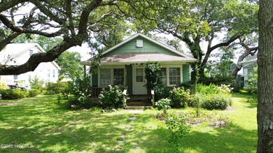 Beach Home For Sale in Beaufort, North Carolina
