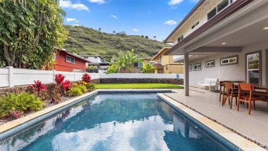 Beach Home Sale Pending in Honolulu, Hawaii