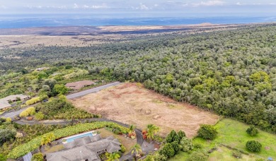 Beach Acreage Active Under Contract in Kailua Kona, Hawaii