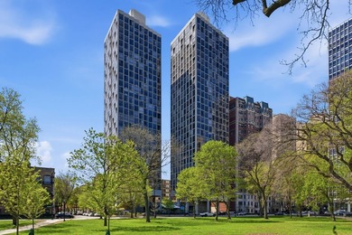Beach Condo Active Under Contract in Chicago, Illinois