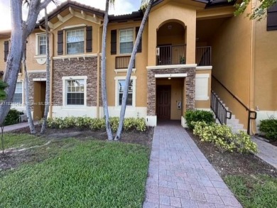 Beach Condo For Sale in Cutler Bay, Florida