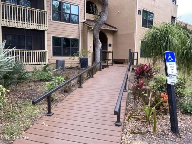 Beach Condo For Sale in Daytona Beach, Florida