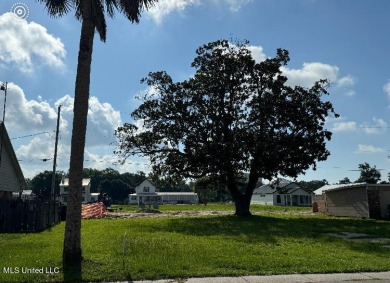 Beach Lot For Sale in Gulfport, Mississippi