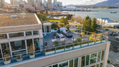 Beach Condo For Sale in Vancouver, 