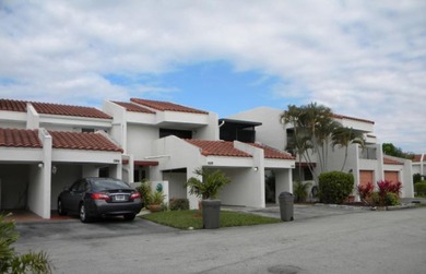 Beach Townhome/Townhouse For Sale in Lauderhill, Florida