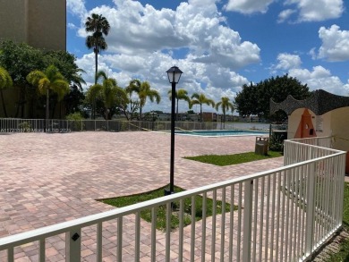 Beach Condo For Sale in Miami, Florida