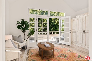 Beach Home For Sale in Venice, California