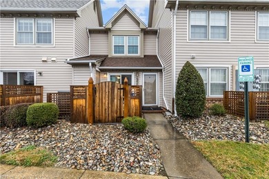 Beach Townhome/Townhouse For Sale in Portsmouth, Virginia