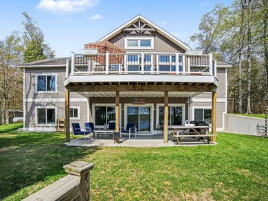 Beach Home Sale Pending in Ludington, Michigan