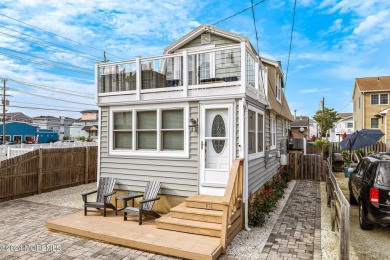 Beach Home For Sale in Ship Bottom, New Jersey