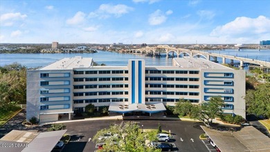 Beach Condo For Sale in Daytona Beach, Florida