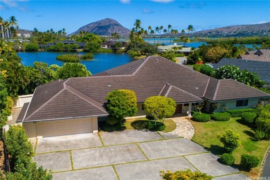 Beach Home For Sale in Honolulu, Hawaii