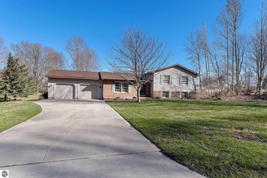Beach Home For Sale in Frankfort, Michigan