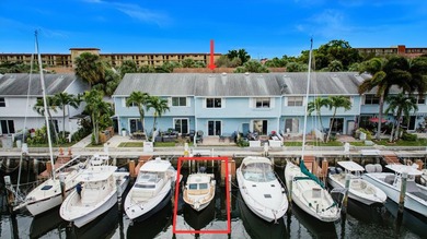 Beach Townhome/Townhouse For Sale in Pompano Beach, Florida