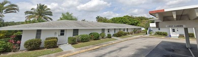 Beach Condo For Sale in Royal Palm Beach, Florida