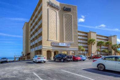 Beach Condo For Sale in Daytona Beach, Florida