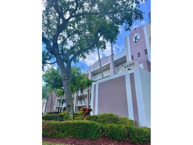 Beach Condo For Sale in Tamarac, Florida